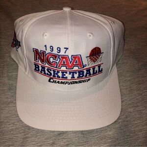 Vintage 1997 ncaa basketball isu Iowa state cyclones deadstock hat